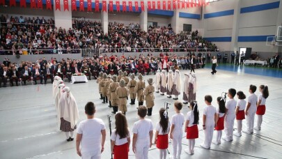 Cumhuriyet Bayramı Bayrampaşa’da coşkuyla kutlandı