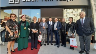 Galeri Yeni Yüzyıl kapılarını sanatçılara ve sanatseverlere açtı