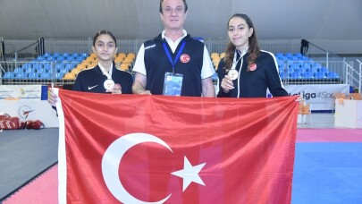 Genç taekwondoculardan 2 Avrupa ikinciliği