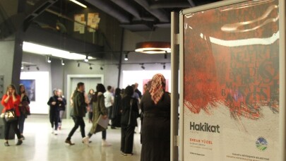 ‘Hakikat’ Kaligrafi sergisi beğeni kazandı