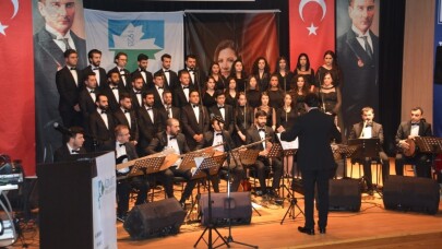 İzmit’te Cumhuriyet Bayramı coşkusu başladı