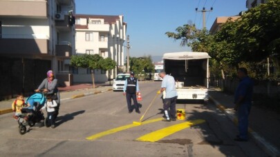 Kasislerde boya yenileme çalışması yapıldı