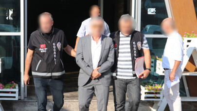 Konuşmasını beğenmediği için ortağını vurdu, teslim oldu