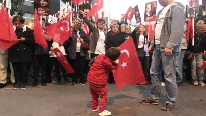 Maltepelilerden Cumhuriyet yürüyüşü