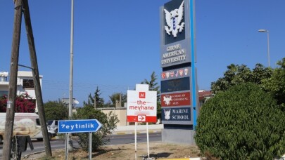 Meyhane ve İçkili Mekan” tabelaları Kıbrıs’ta tepkiye neden oldu