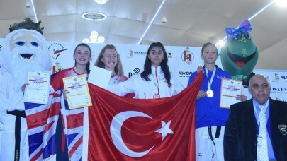 Milli taekwondoculardan 3 Avrupa şampiyonluğu