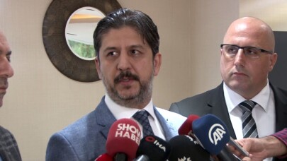 Prof. Dr. Alper Çelik: "Bizim hastanemizde hiçbir HIV pozitif hasta ameliyat edilmemiştir"