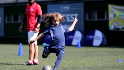 PSG Academy Bursa’dan 2 futbolcu Ukrayna’da turnuvaya katılacak