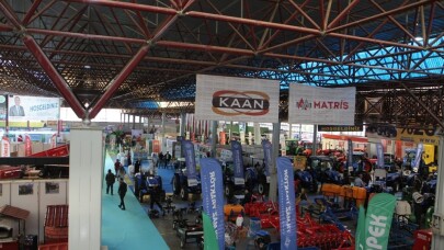 Sakarya 2. Tarım Hayvancılık Makinaları, Teknolojileri ve Yem Fuarı kapılarını ziyaretçilere açtı