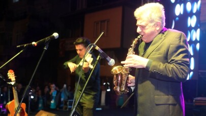 Suat Suna Ve Kürşat Başar’dan unutulmaz konser