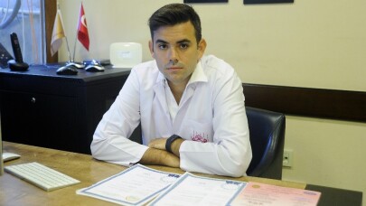 Sultanahmet Köftecisi’nin başı taklitleriyle dertte