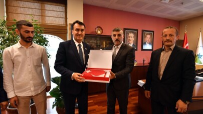 Ülkü Ocakları’ndan Başkan Dündar’a ziyaret