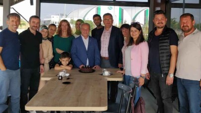 Yalçın Akaltın’a Sürpriz Doğum Günü Kutlaması