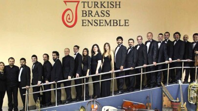Gaz lambası ışığında konser verecekler