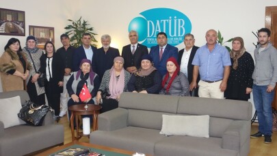 Amerika’da yaşayan Ahıskalılar, DATÜB çalışmaları hakkında bilgi aldı