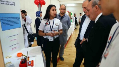 Bağcılarlı gençlerden bilim şenliği