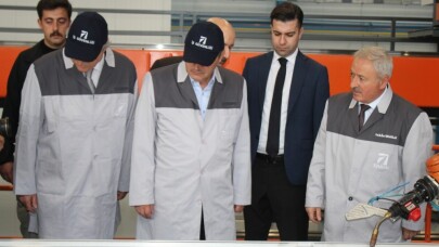 Bakan Turhan, TÜVASAŞ’da incelemeler’de bulundu