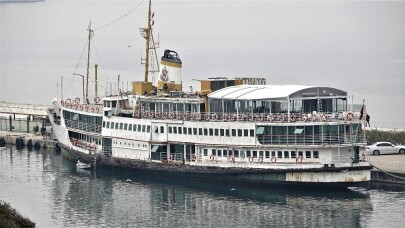 Bu otelin müşterileri suyun üzerinde uyuyor
