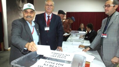 Burhaniye Tariş’de  Nadir Karayaz güven tazeledi