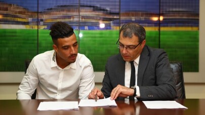 Fenerbahçe Nabil Dirar’ın sözleşmesini 2 yıl uzattı