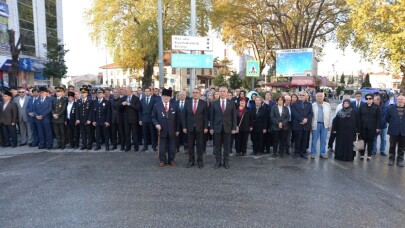 Hendek’te 10 Kasım Atatürk’ü anma törenleri