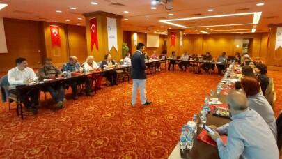 İzmit Belediyesi kurum içi eğitimleri sürüyor