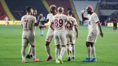 Ligdeki ilk maç Galatasaray’ın