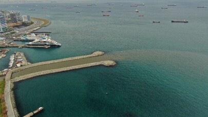 Marmara Denizi’ne çamur aktı