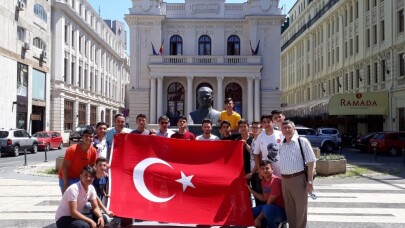 Öğrenciler 3 ülkede eğitim gördü