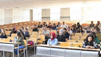 SAÜ’de Akademik Oryantasyon Eğitim yapıldı