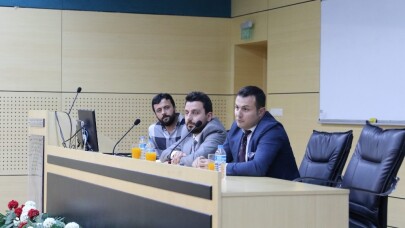 SAÜ’de ’Kamuda Kariyer’ konferansı düzenlendi