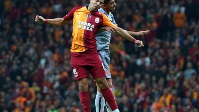 Süper Lig: Galatasaray: 0 - Medipol Başakşehir: 0 (İlk yarı)