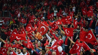 Türkiye-İzlanda maçını 48 bin kişi izledi