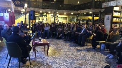 Üsküdar’da Kemençe Ustası Derya Türkan konser verdi