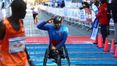 Vodafone 41. İstanbul Maratonu’na Bağcılarlı atletler damga vurdu