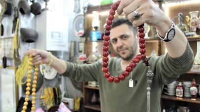 Yüzlerce yıllık tespihler altın fiyatına satılıyor