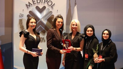 ‘2. Medipol İK Ödülleri’ sahiplerini buldu