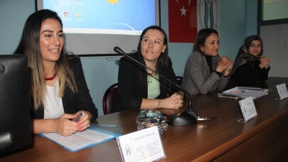 Akyazı MYO’da ‘iş hayatı ve kadın’ semineri gerçekleşti
