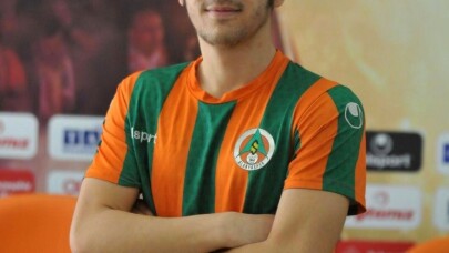 Alanyaspor’un genç yıldızı Metin Korkmaz ve İrfan Tarhan’a emanet