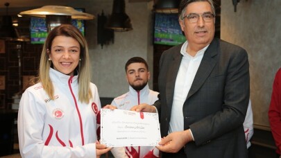 Ataşehirli sporculardan kick boksta büyük başarı