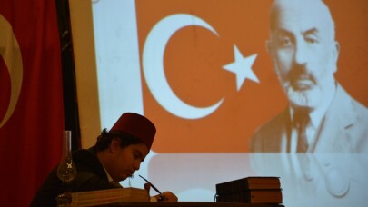 Ayvalık’ta Mehmet Akif Ersoy hüzünle anıldı