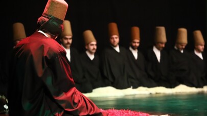 Başkan Akgün: “Mevlana felsefesinden istifade edebilirsek mutlu yaşarız”