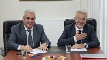 Başkan Erdem’den Beşevler Sanayi Sitesi ve NİLTİM’e ziyaret