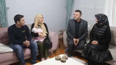 Başkan Özen, Sapanca’nın bebeklerine ‘Hoş Geldin’ diyor