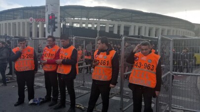 Beşiktaş taraftarları Kadıköy’e hareket etti