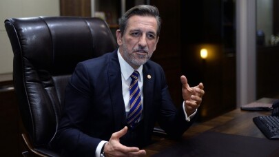 Burkay: “Yeni yıla umutlu giriyoruz”