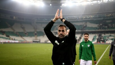 Bursaspor’da Yalçın Koşukavak ile yollar ayrıldı