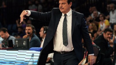 Ergin Ataman: "Fenerbahçe, Euroleague’in en iyi antrenörüne ve en kapasiteli kadrosuna sahip"