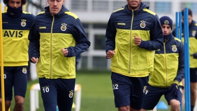 Fenerbahçe’de Çaykur Rizespor maçı hazırlıkları sürüyor