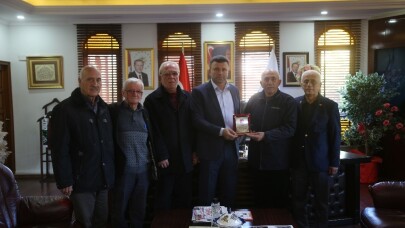 Gazilerden Başkan Özen’e teşekkür ziyareti